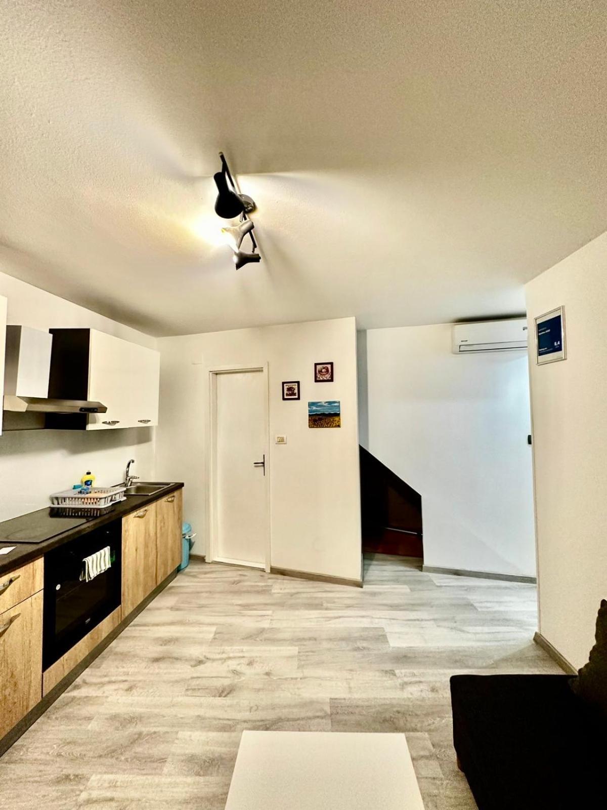 Apartma Jugo كوبر المظهر الخارجي الصورة