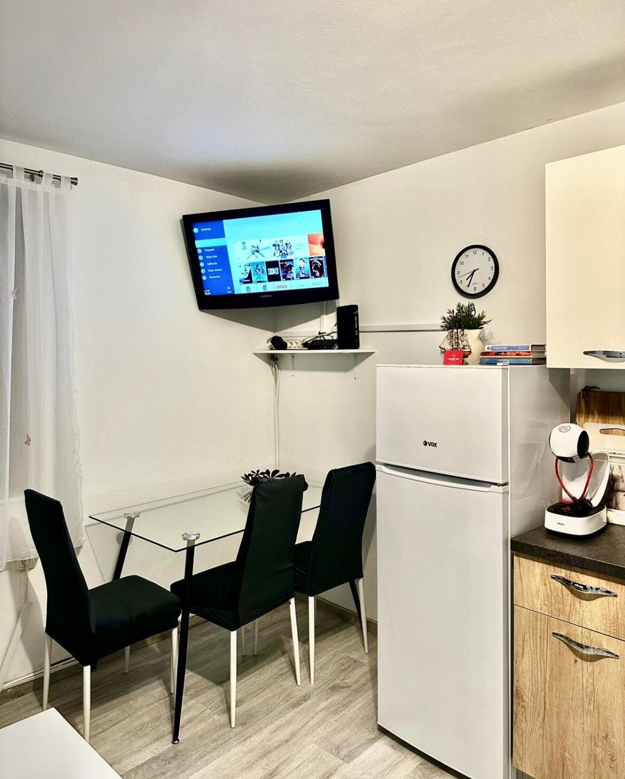 Apartma Jugo كوبر المظهر الخارجي الصورة